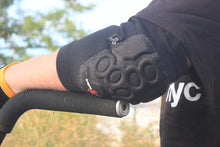 Load image into Gallery viewer, TRIPLE 8 - COVERT ELBOW BLACK (Small)