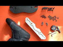 Load and play video in Gallery viewer, Oysi Frame - Medium - Kermes Red