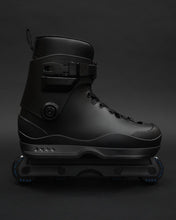 Load image into Gallery viewer, THEM 901 - Black (10-10.5US)
